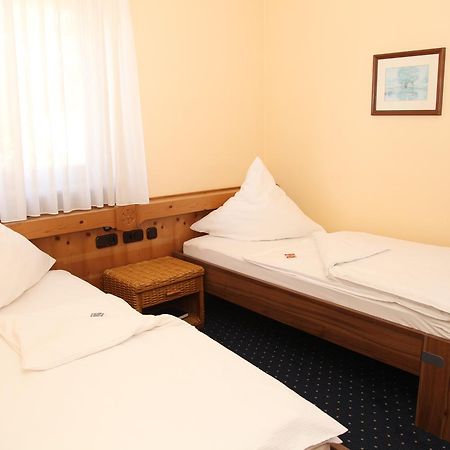 Brucker Gastehaus Otel Fuerstenfeldbruck Dış mekan fotoğraf