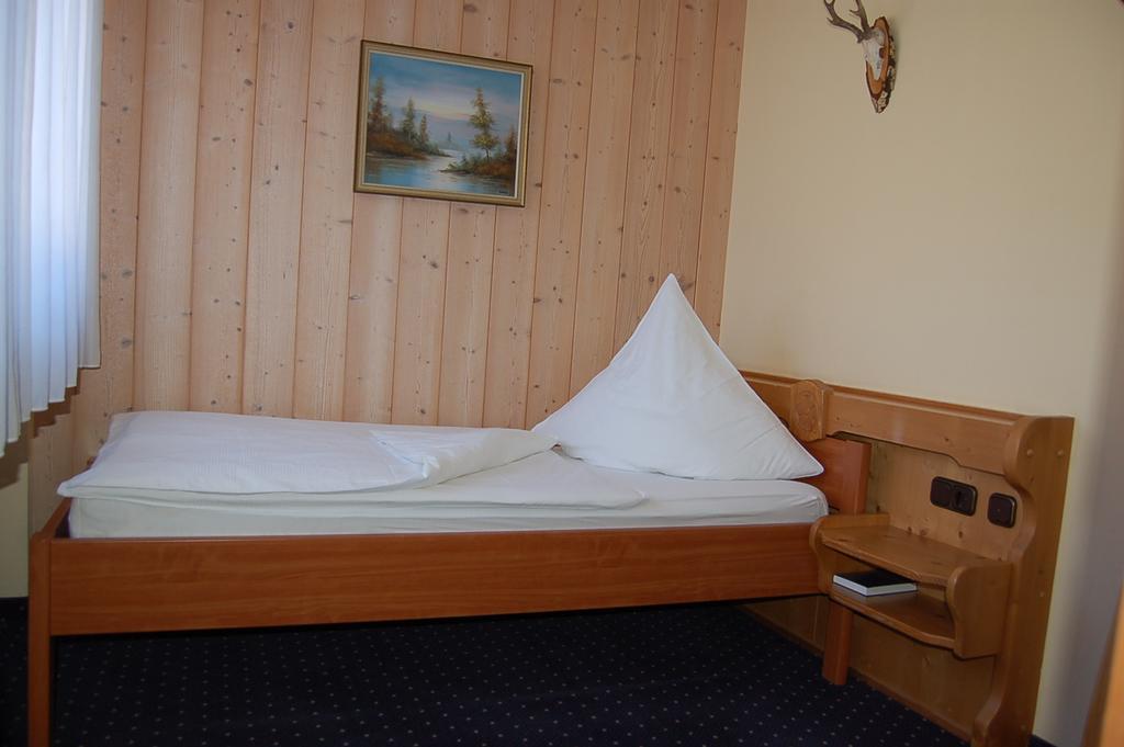 Brucker Gastehaus Otel Fuerstenfeldbruck Dış mekan fotoğraf